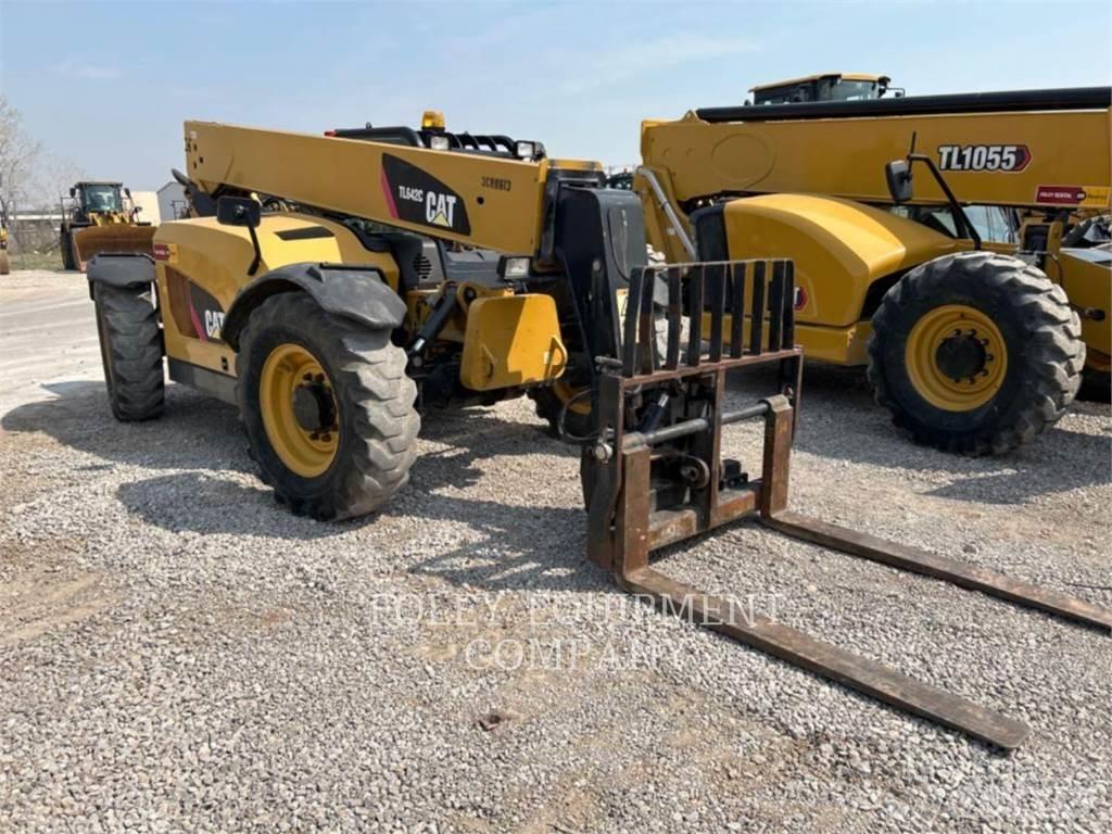 CAT TL642CO Teleskopiskie manipulatori