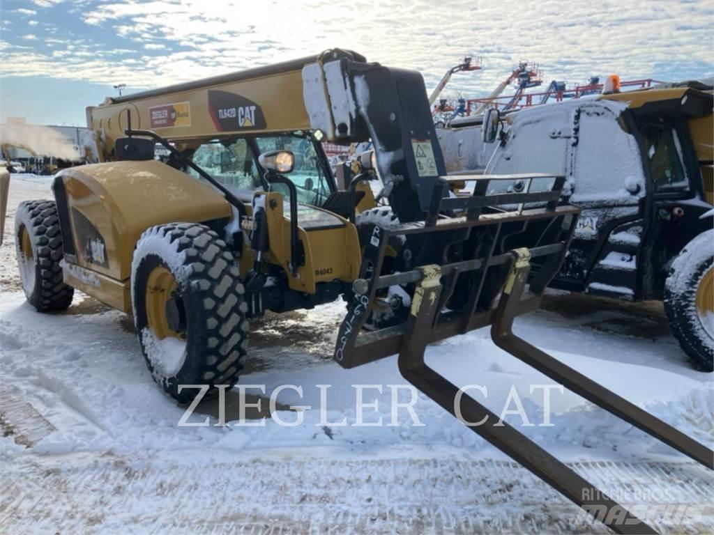 CAT TL642D Teleskopiskie manipulatori