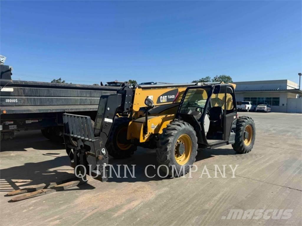 CAT TL642D Teleskopiskie manipulatori
