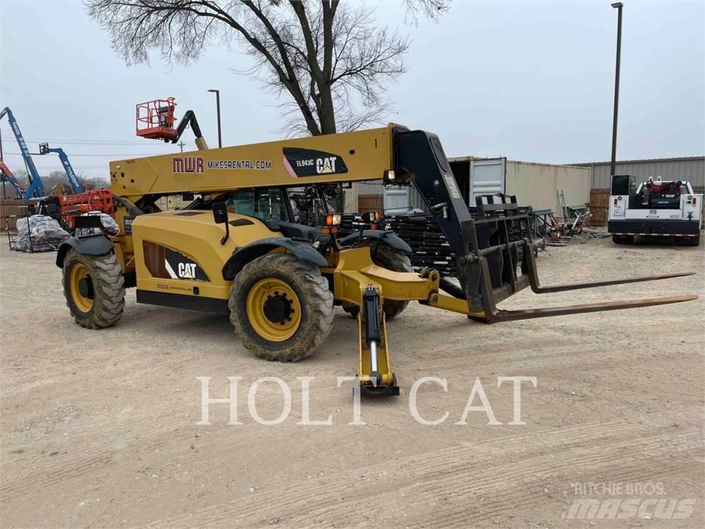 CAT TL943C Teleskopiskie manipulatori