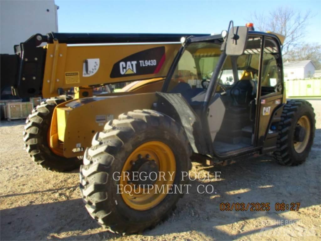 CAT TL943D Teleskopiskie manipulatori