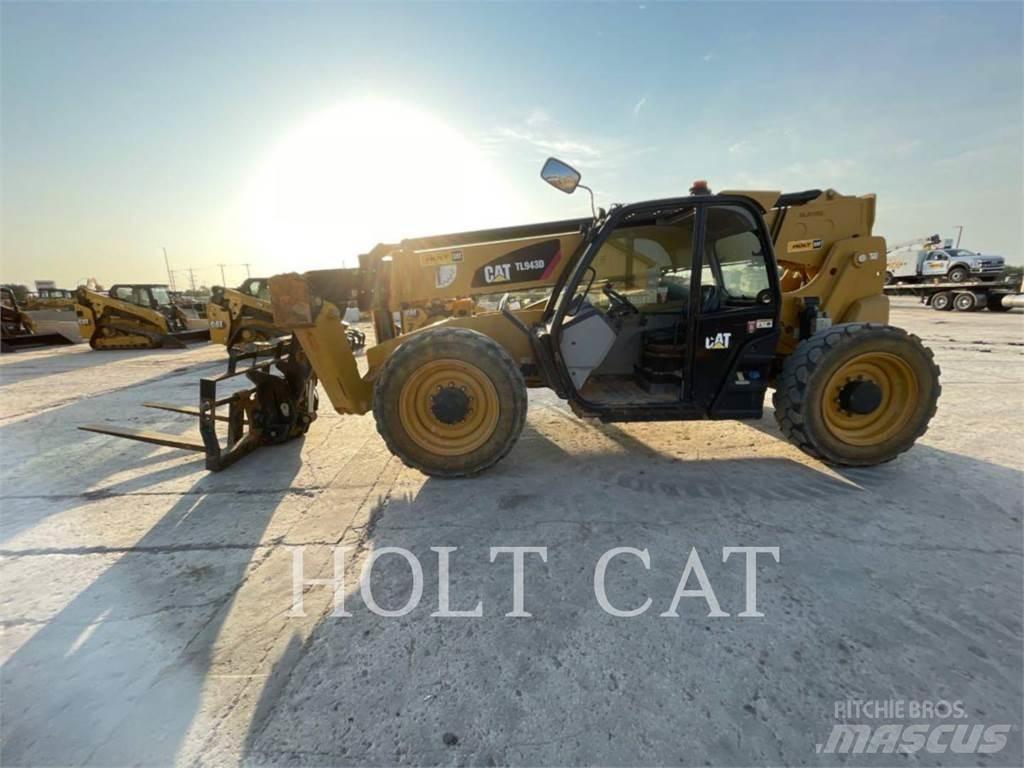 CAT TL943D Teleskopiskie manipulatori