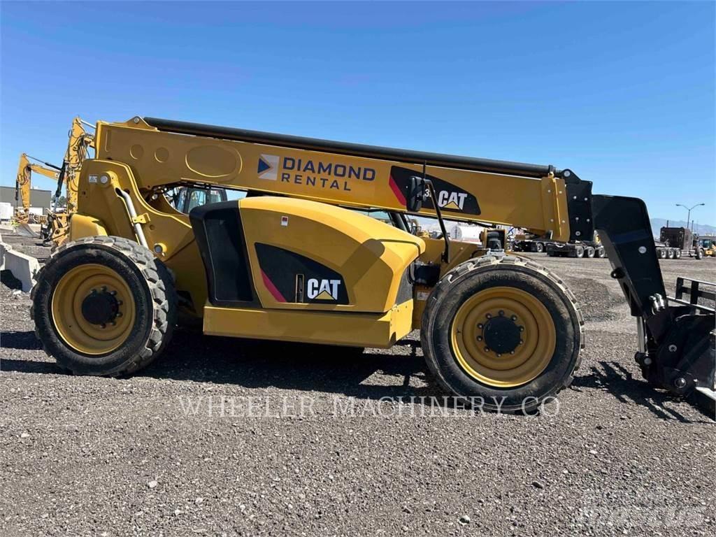 CAT TL943D CB Teleskopiskie manipulatori