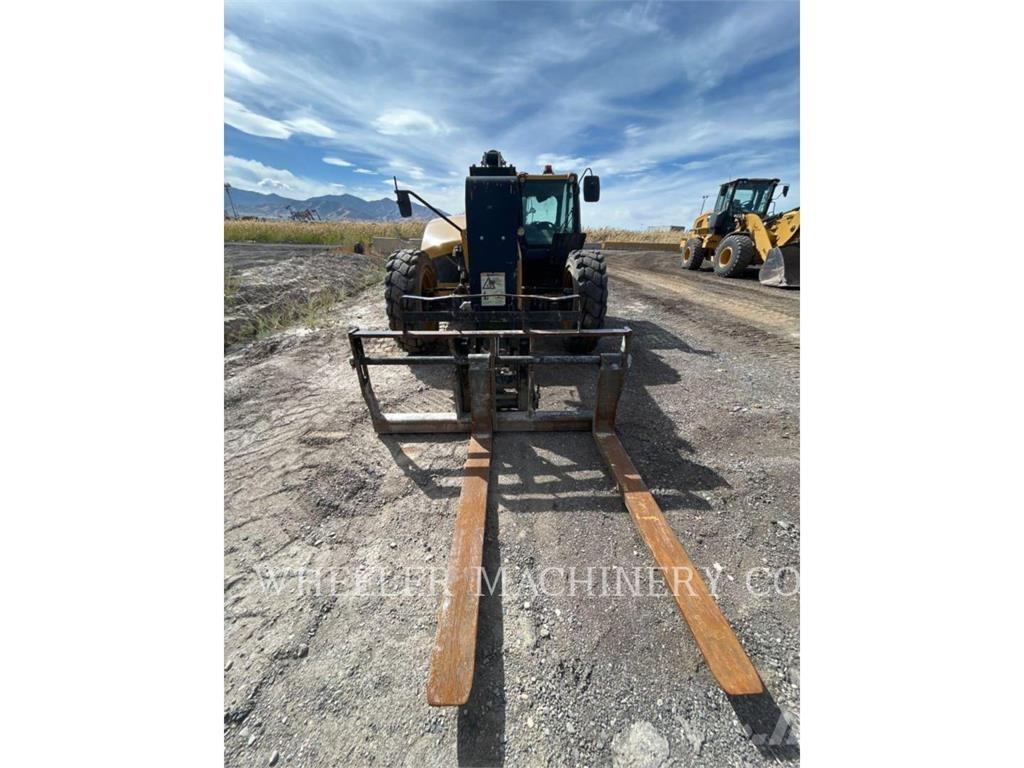 CAT TL943D CB Teleskopiskie manipulatori