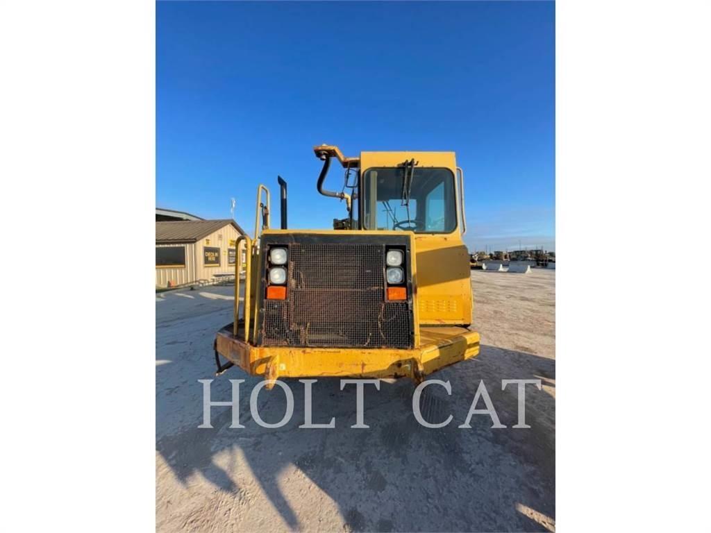 CAT W00 613C Skrēperi
