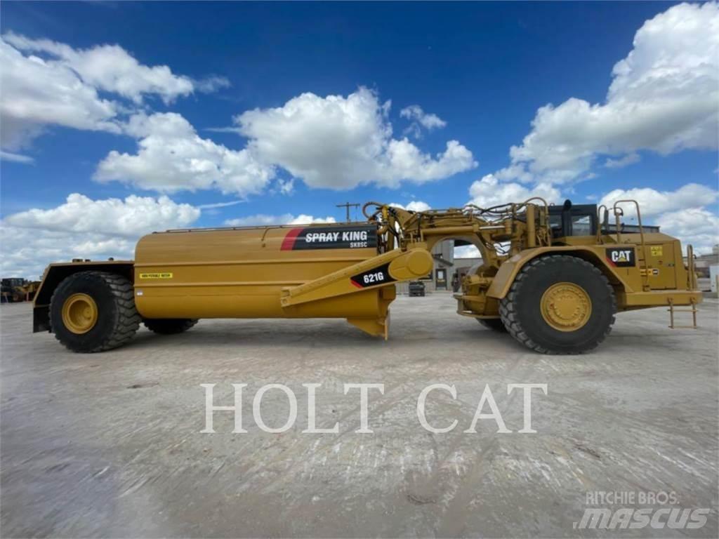 CAT W00 621G Skrēperi