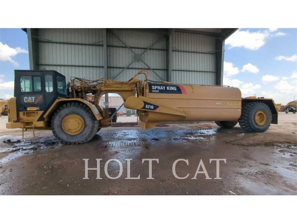 CAT W00 621G Skrēperi