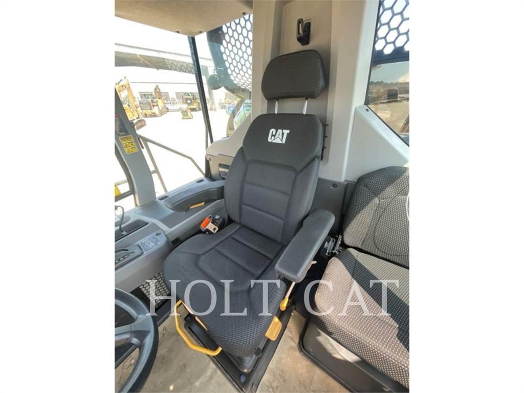 CAT W00 725 Autocisterna