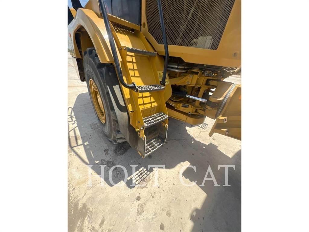 CAT W00 725 Autocisterna