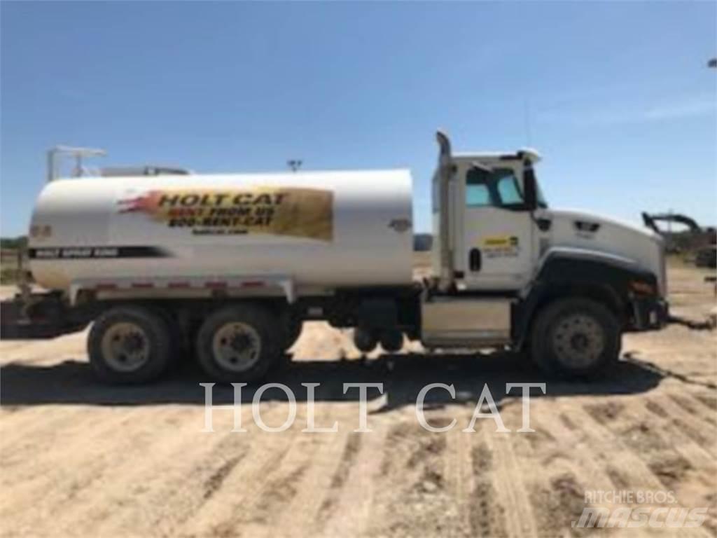 CAT WATER 4000 Autocisterna