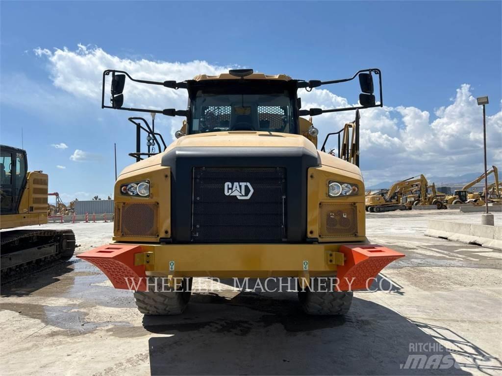 CAT WT 740 GC Autocisterna