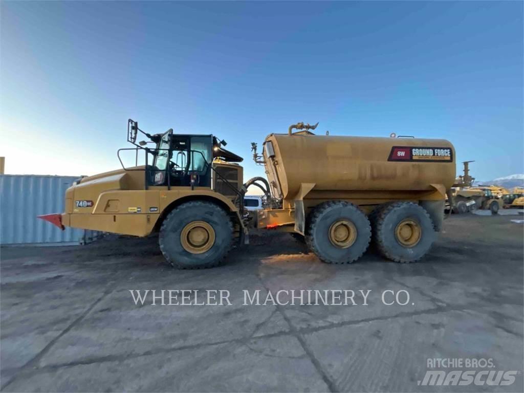 CAT WT 740 GC Autocisterna