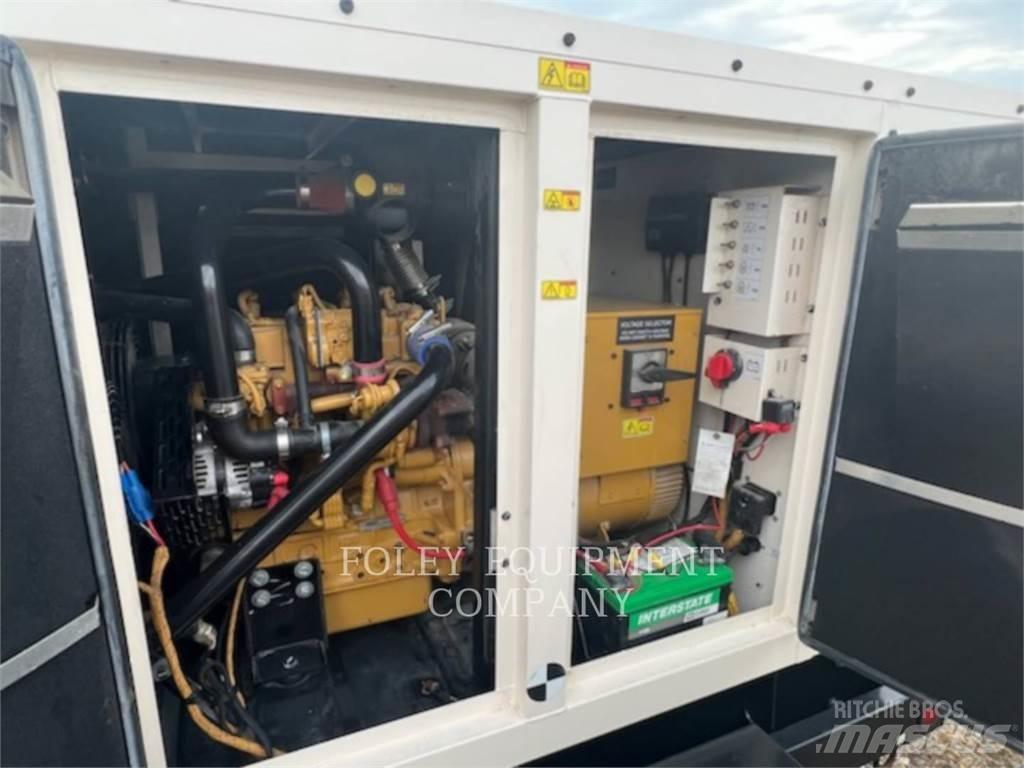 CAT XQ35KVA Citi ģeneratori
