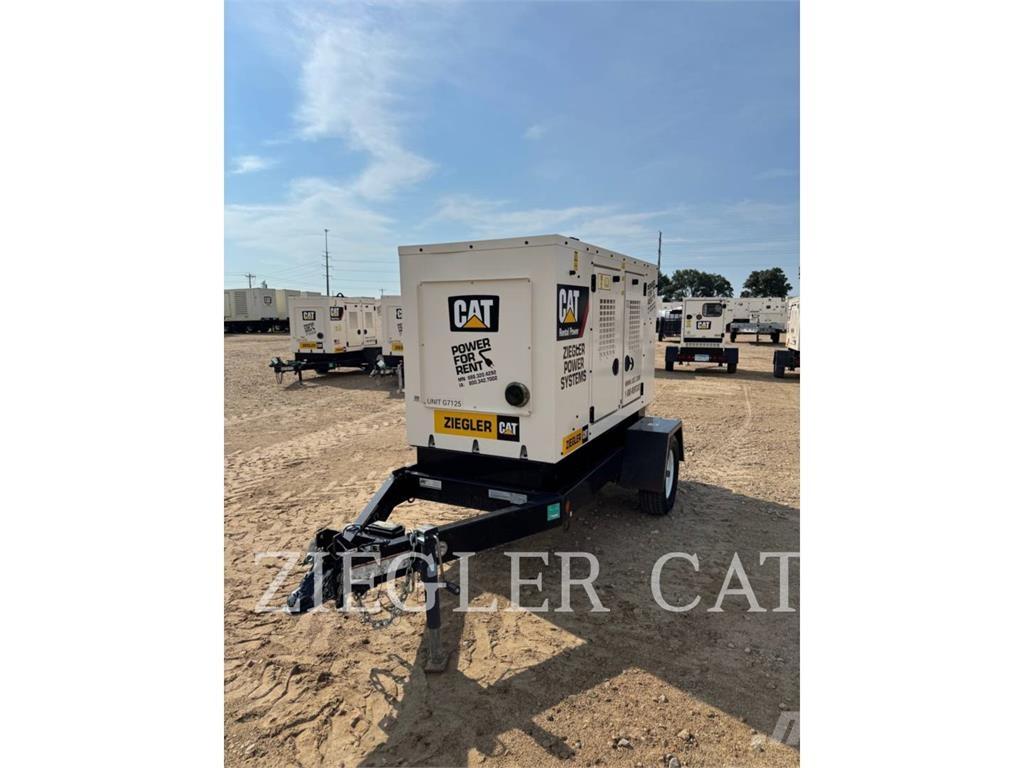 CAT XQ35T4 Citi ģeneratori