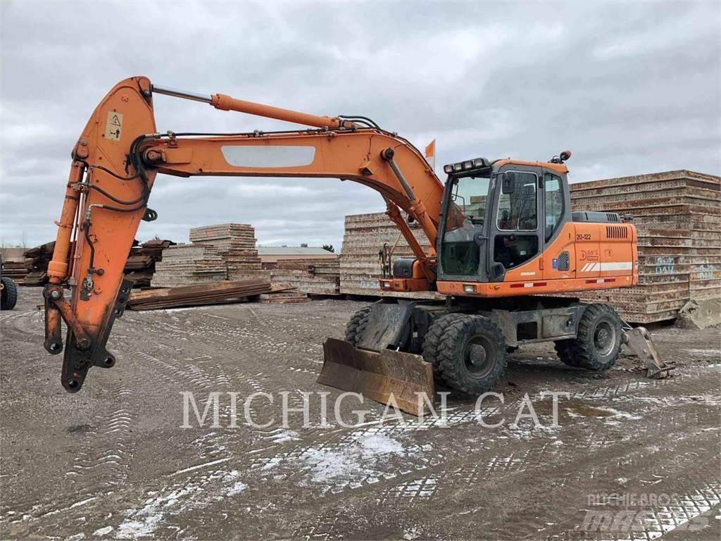 Doosan DX190W Ekskavatori uz riteņiem