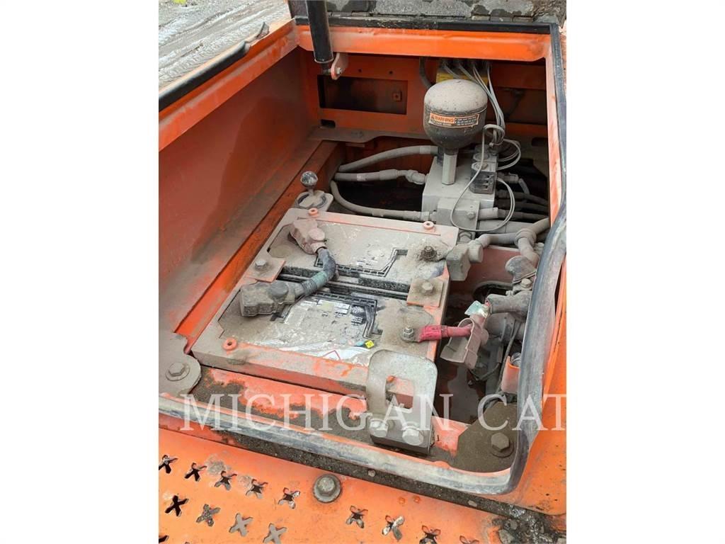 Doosan DX190W Ekskavatori uz riteņiem