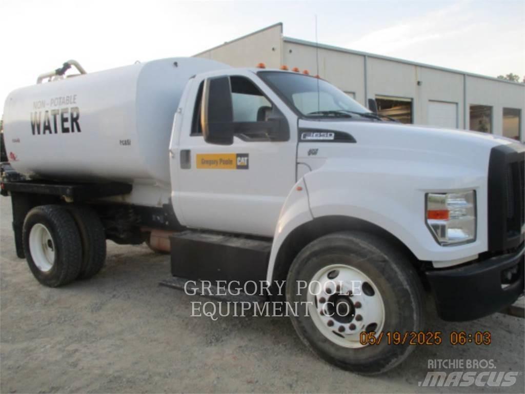 Ford F650 Autocisterna