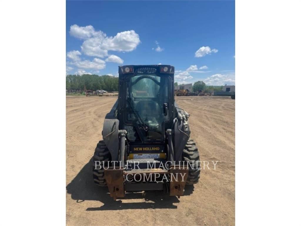 Ford / New Holland L318 Lietoti riteņu kompaktiekrāvēji