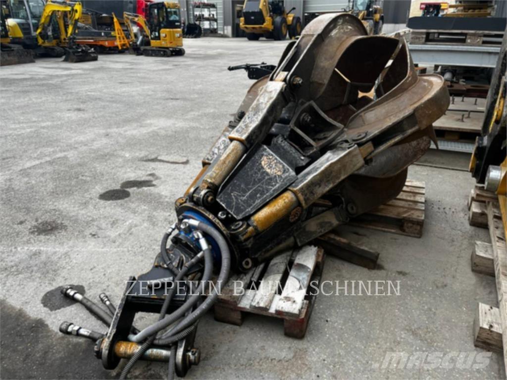 Fuchs MHL335E Demontāžas ekskavators