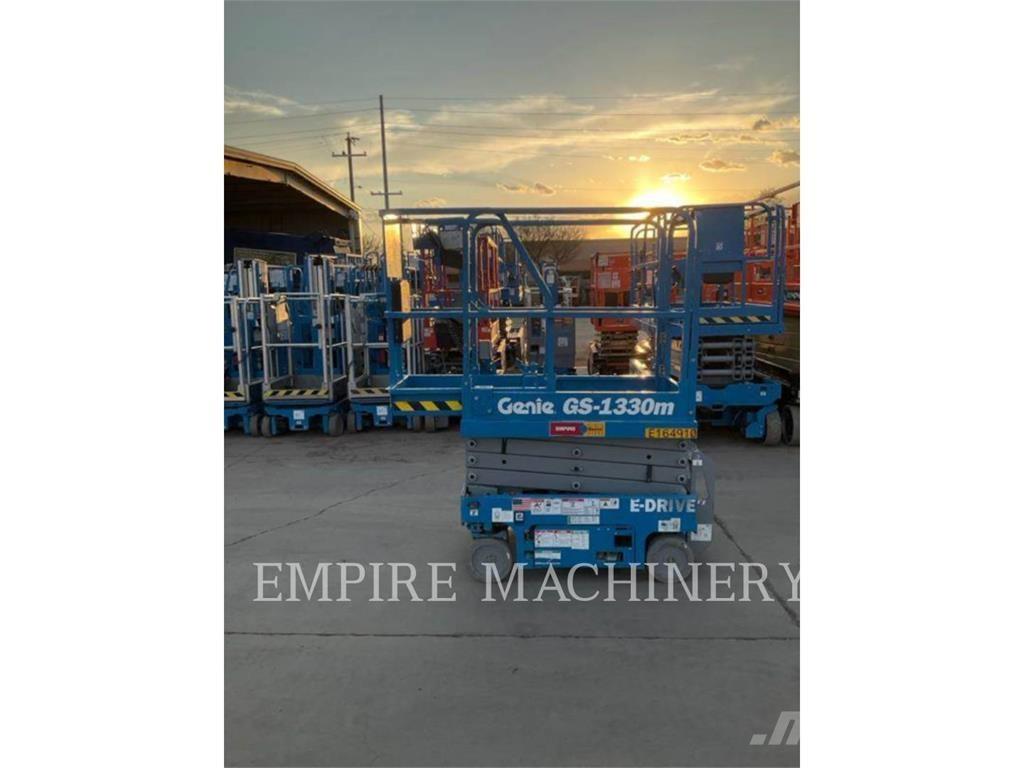 Genie GS1330 Strēles pacēlāji