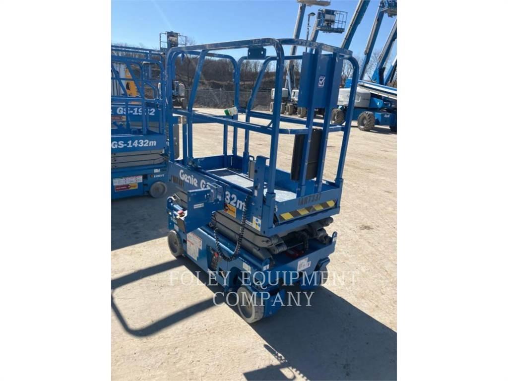 Genie GS1432 Šķerveida pacēlāji