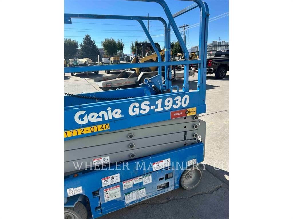 Genie GS1930 Šķerveida pacēlāji