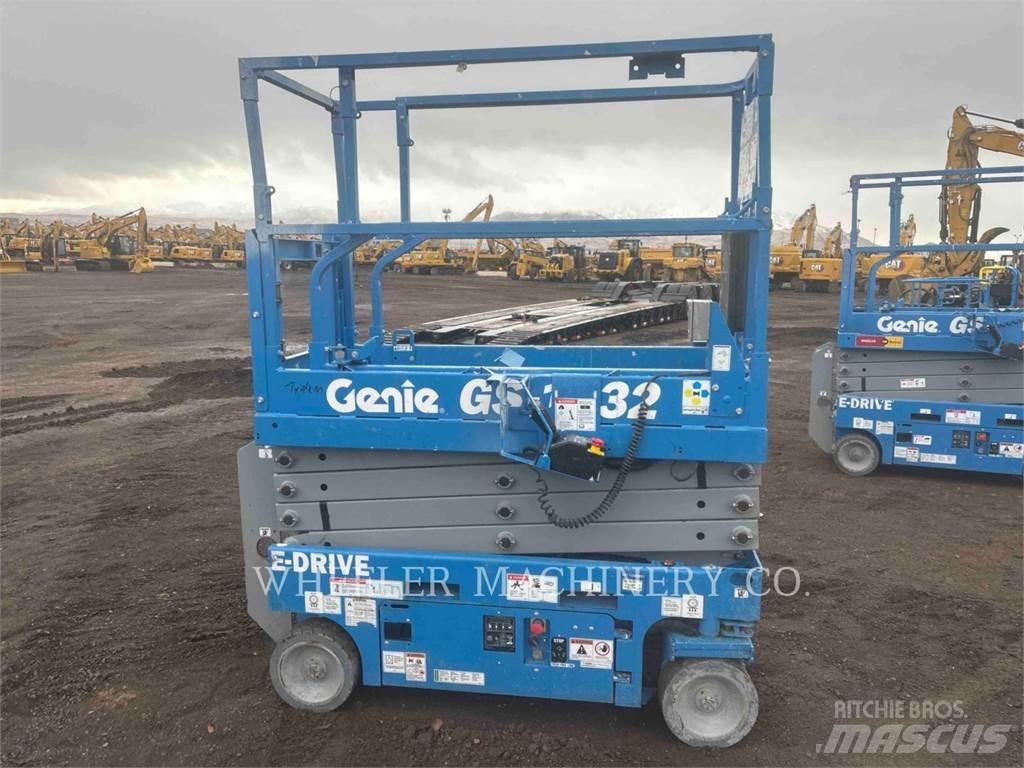 Genie GS1932 Šķerveida pacēlāji