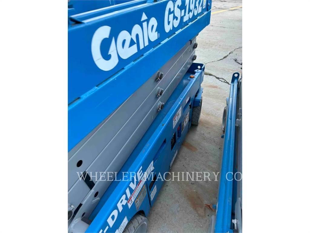 Genie GS1932 Šķerveida pacēlāji