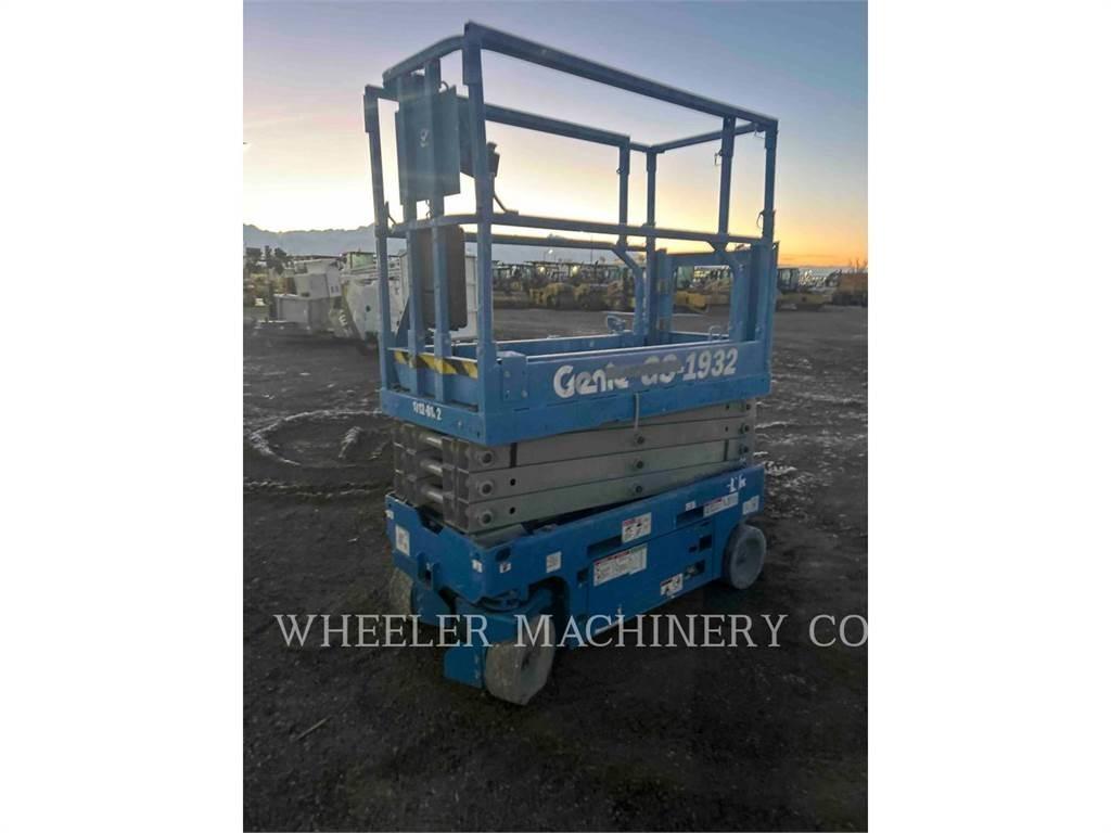 Genie GS1932 Šķerveida pacēlāji