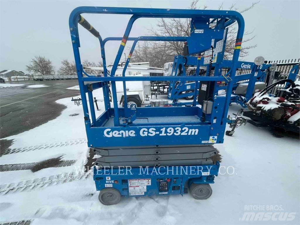 Genie GS1932M Šķerveida pacēlāji