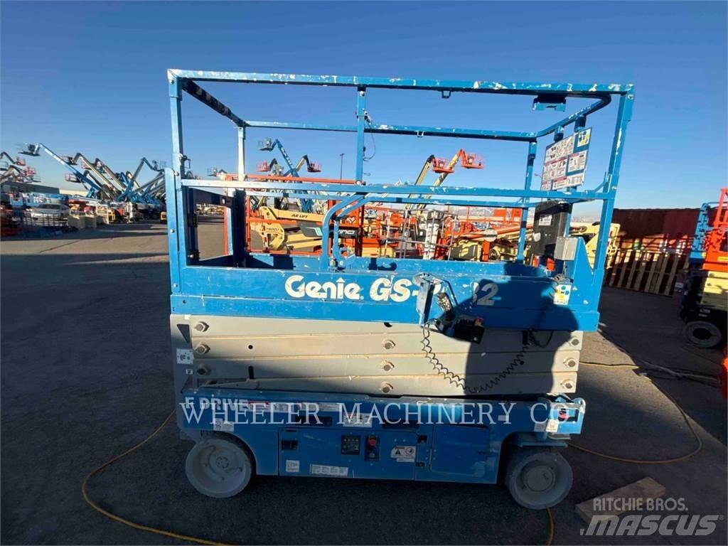 Genie GS2632 Šķerveida pacēlāji