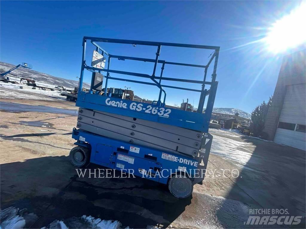 Genie GS2632 Šķerveida pacēlāji