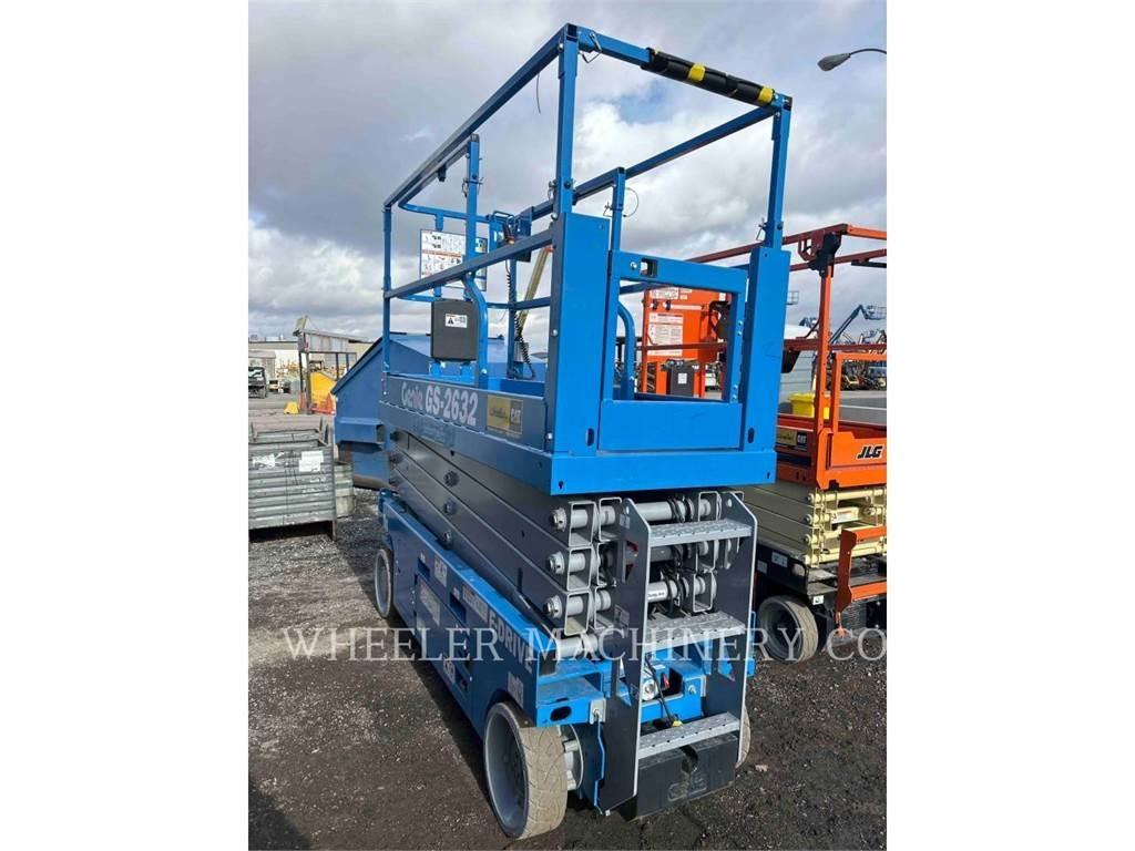 Genie GS2632 Šķerveida pacēlāji