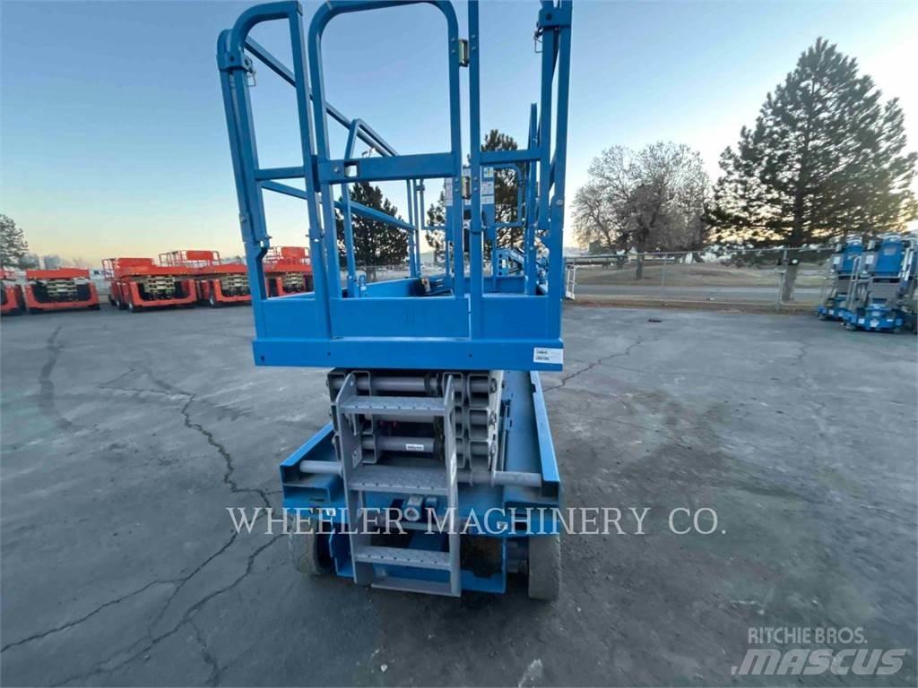 Genie GS2646 Šķerveida pacēlāji