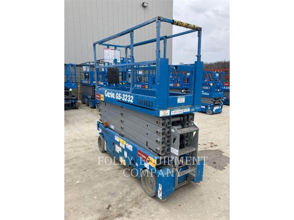Genie GS3232EE Šķerveida pacēlāji
