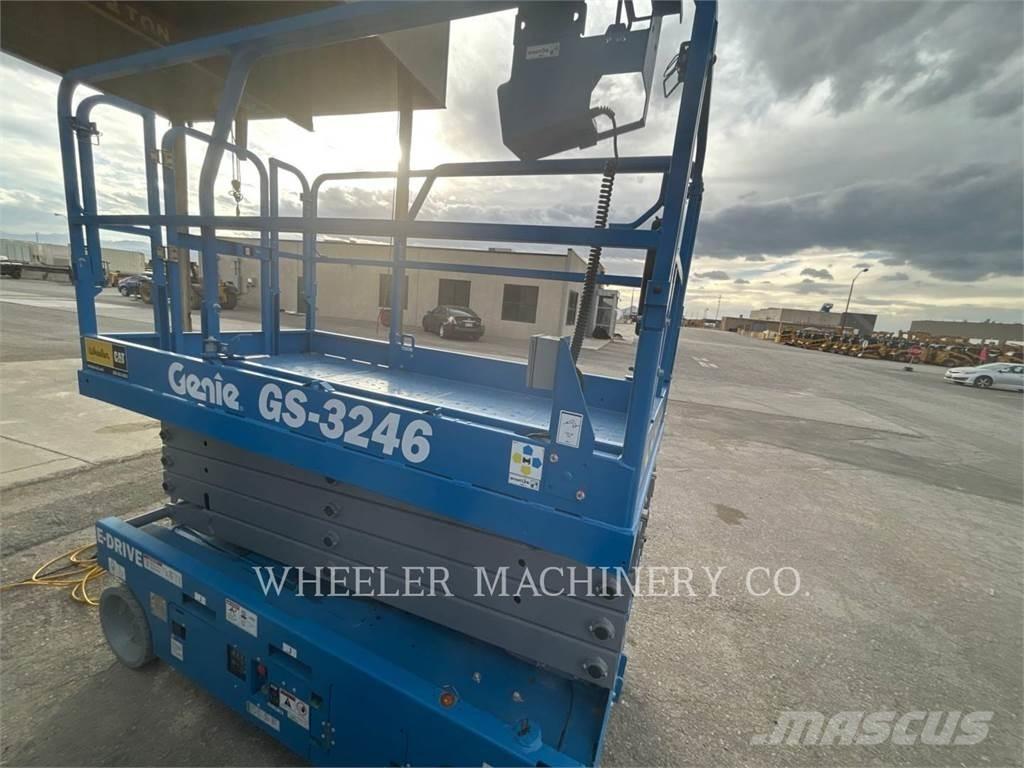 Genie GS3246 Šķerveida pacēlāji