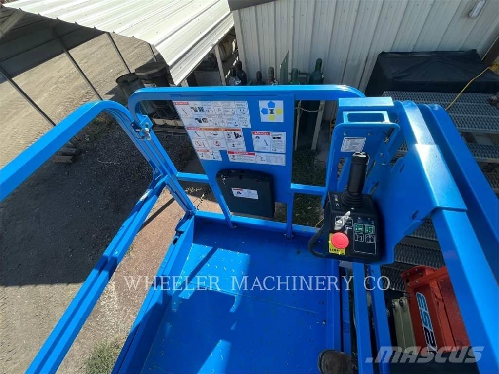 Genie GS3246 Šķerveida pacēlāji