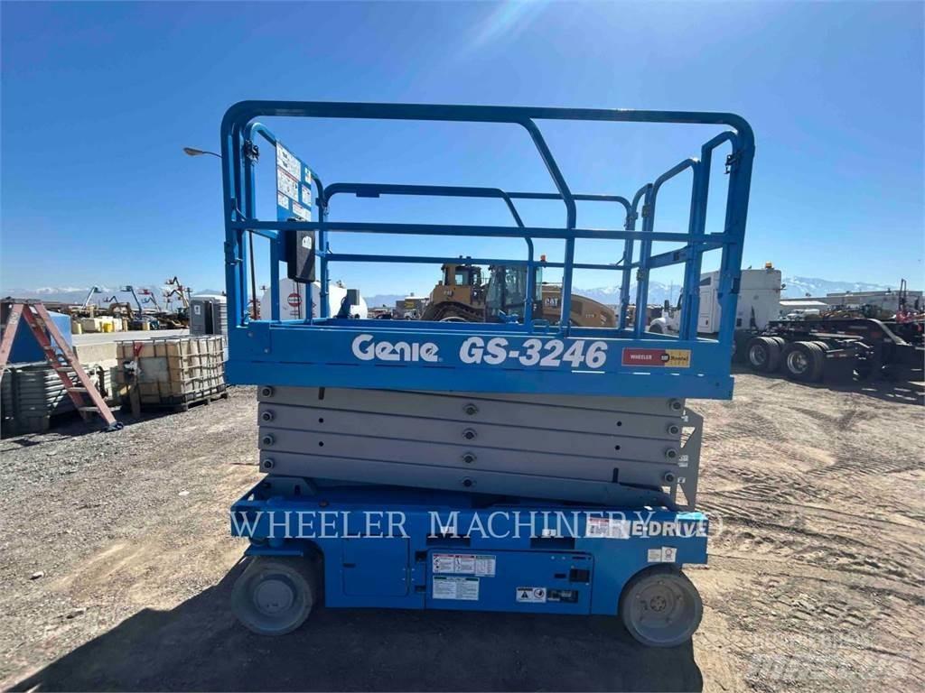 Genie GS3246 Šķerveida pacēlāji