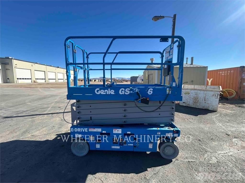 Genie GS3246 Šķerveida pacēlāji