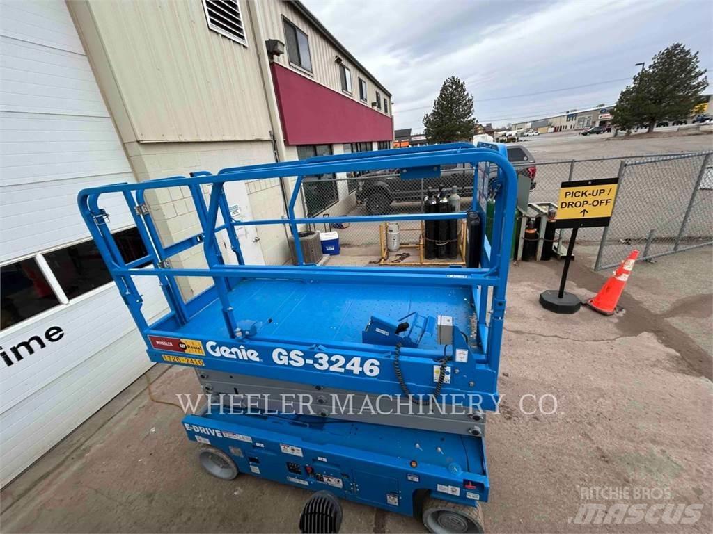 Genie GS3246 Šķerveida pacēlāji