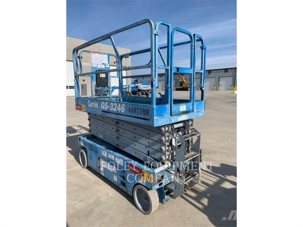 Genie GS3246 Šķerveida pacēlāji