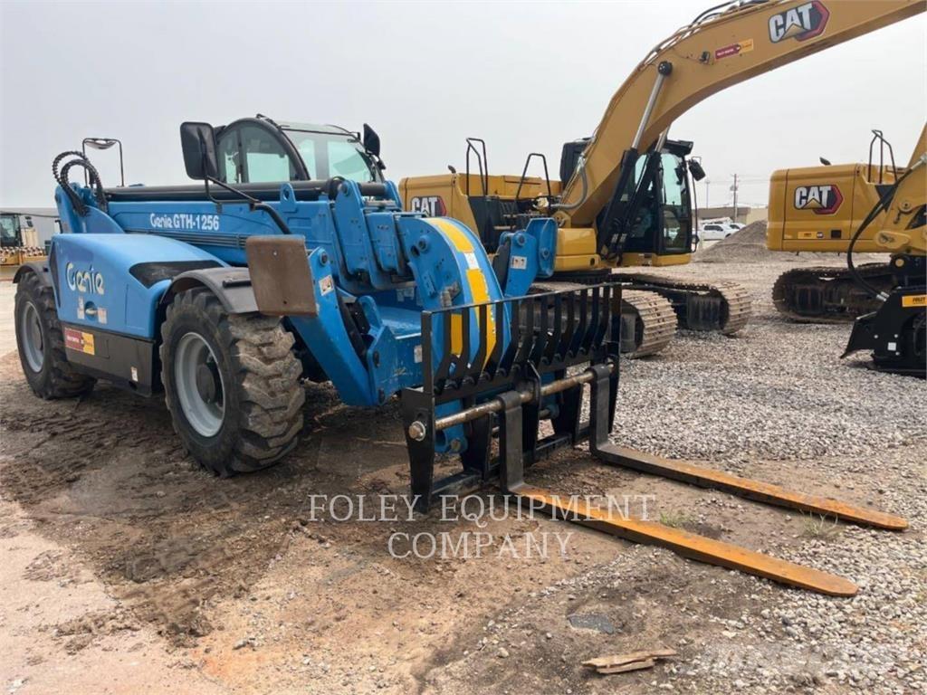 Genie GTH1256C Teleskopiskie manipulatori