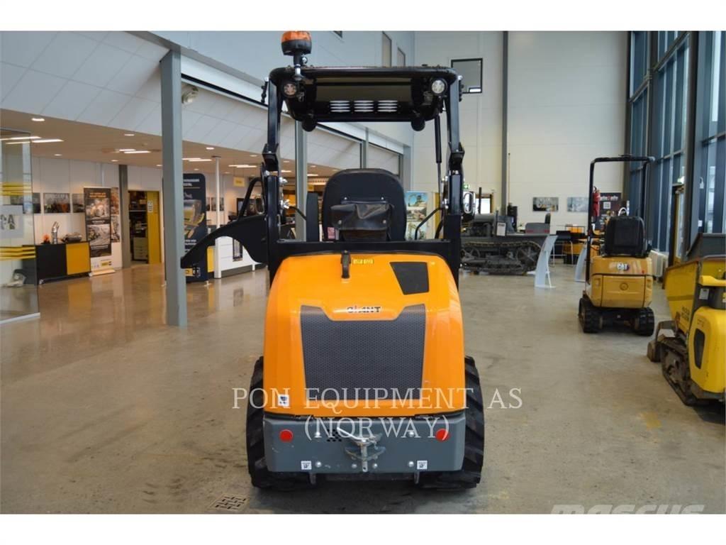 Giant G2200 E Iekrāvēji uz riteņiem