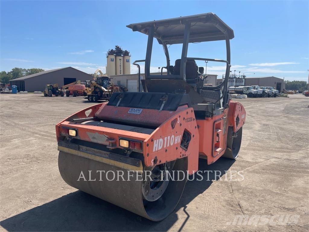 Hamm HD 110 HV Divvalču grunts veltņi