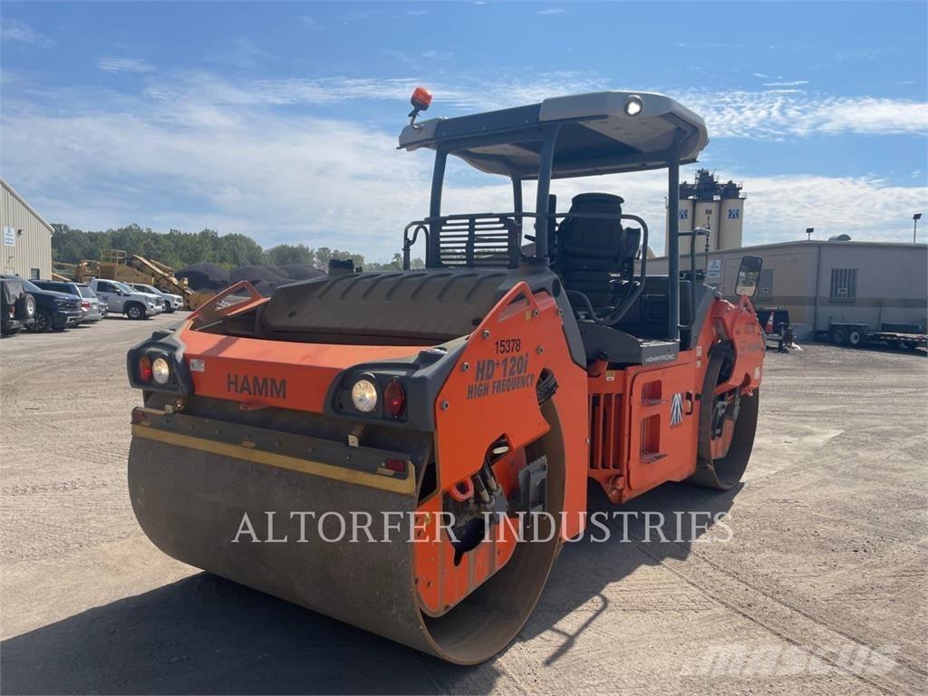 Hamm HD120IW-HF Divvalču grunts veltņi