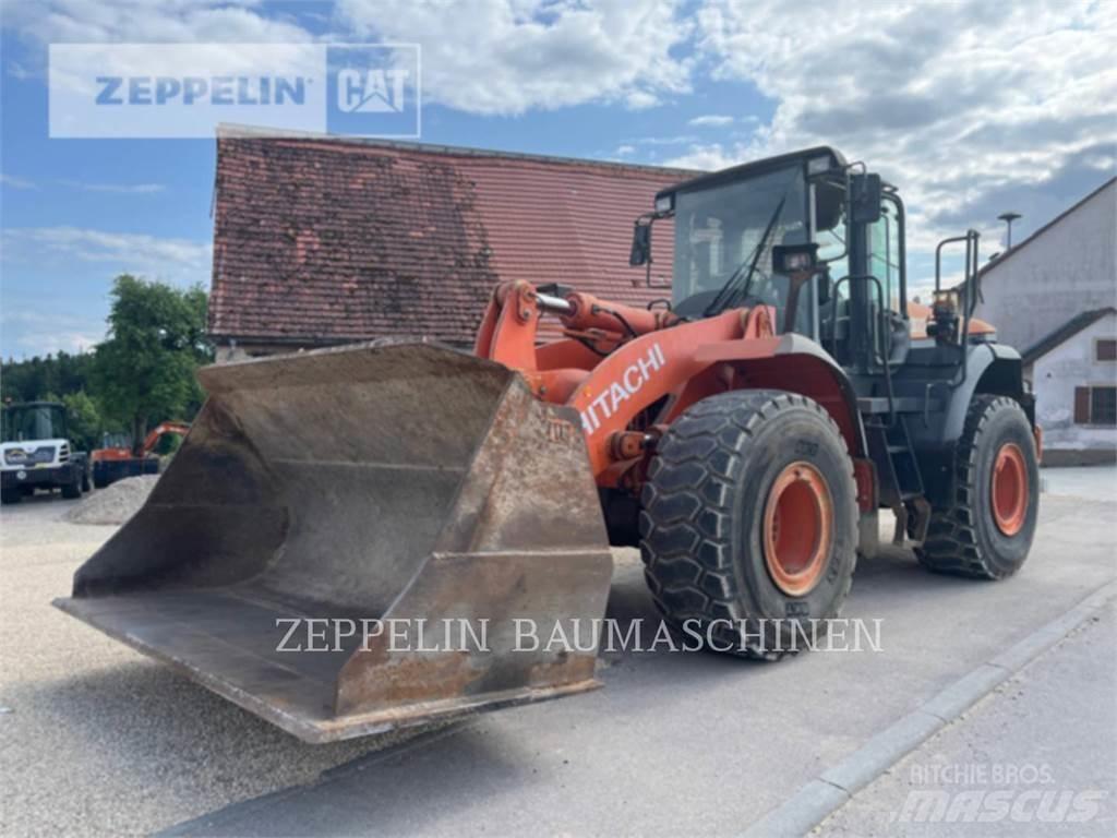 Hitachi ZW220 Iekrāvēji uz riteņiem