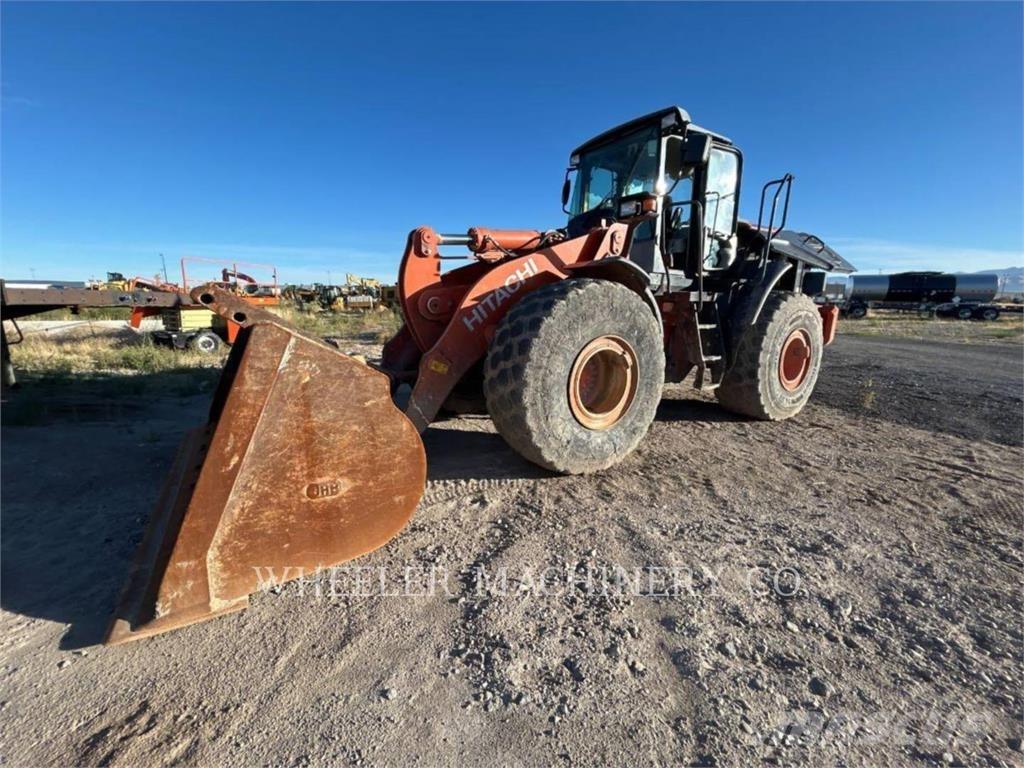 Hitachi ZW250-6 Iekrāvēji uz riteņiem