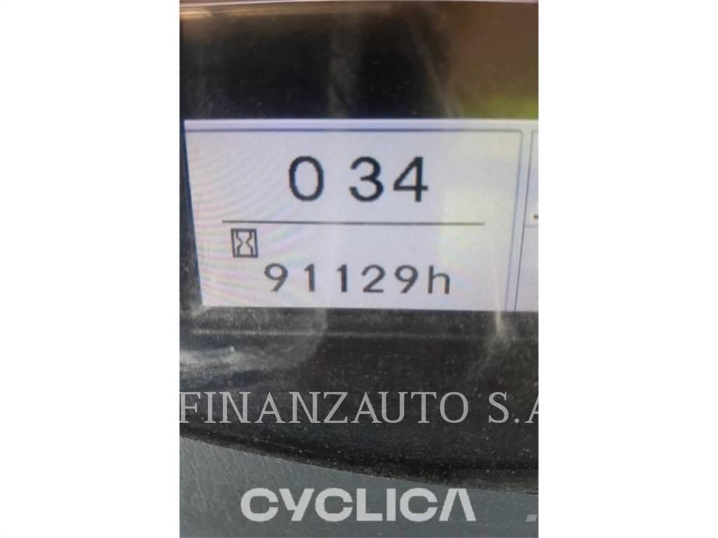 Hitachi ZW310 Iekrāvēji uz riteņiem