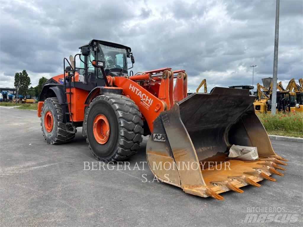 Hitachi ZW370.6 Iekrāvēji uz riteņiem