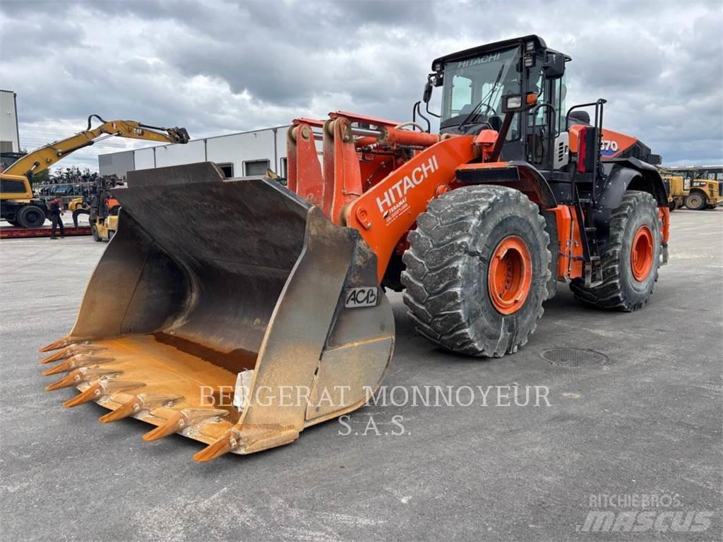 Hitachi ZW370.6 Iekrāvēji uz riteņiem